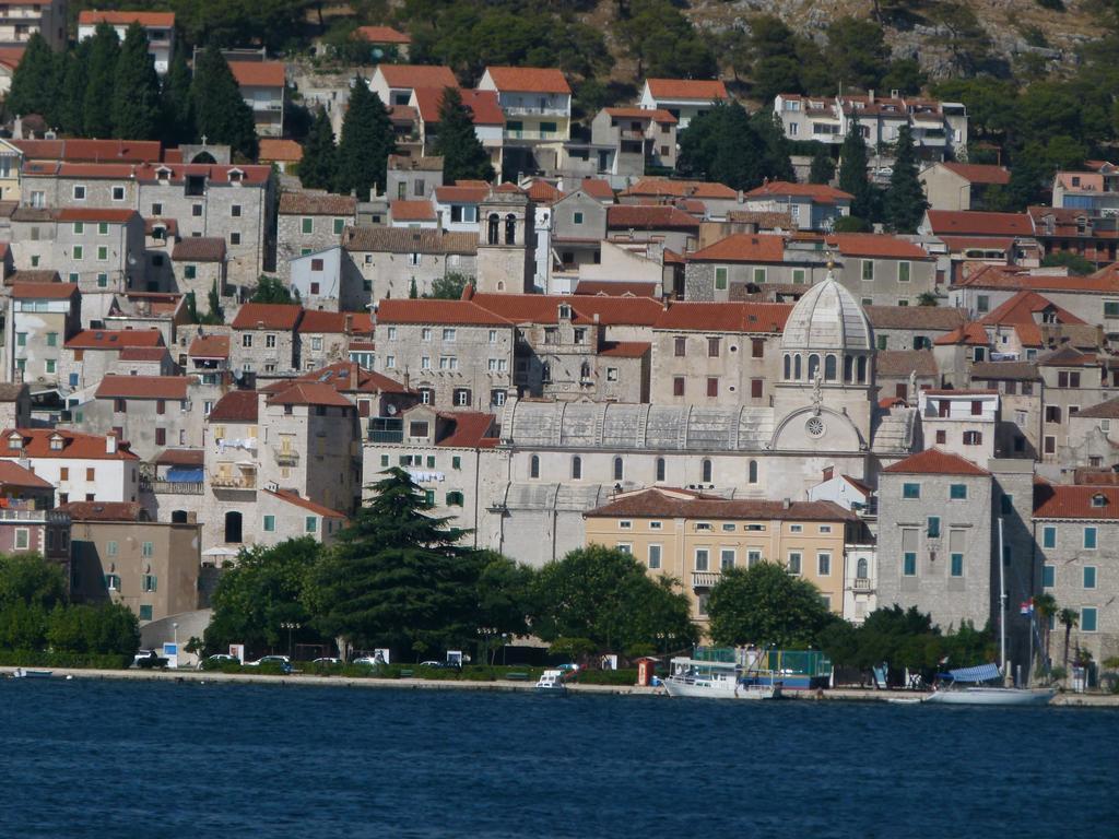 Apartment Bila Šibenik Exteriér fotografie